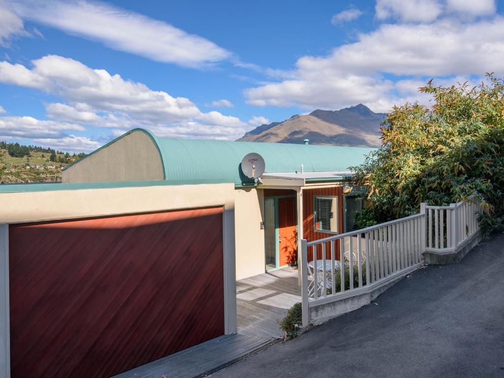Lakefront Living At Remarkables Retreat - Unit 4 Queenstown Bagian luar foto