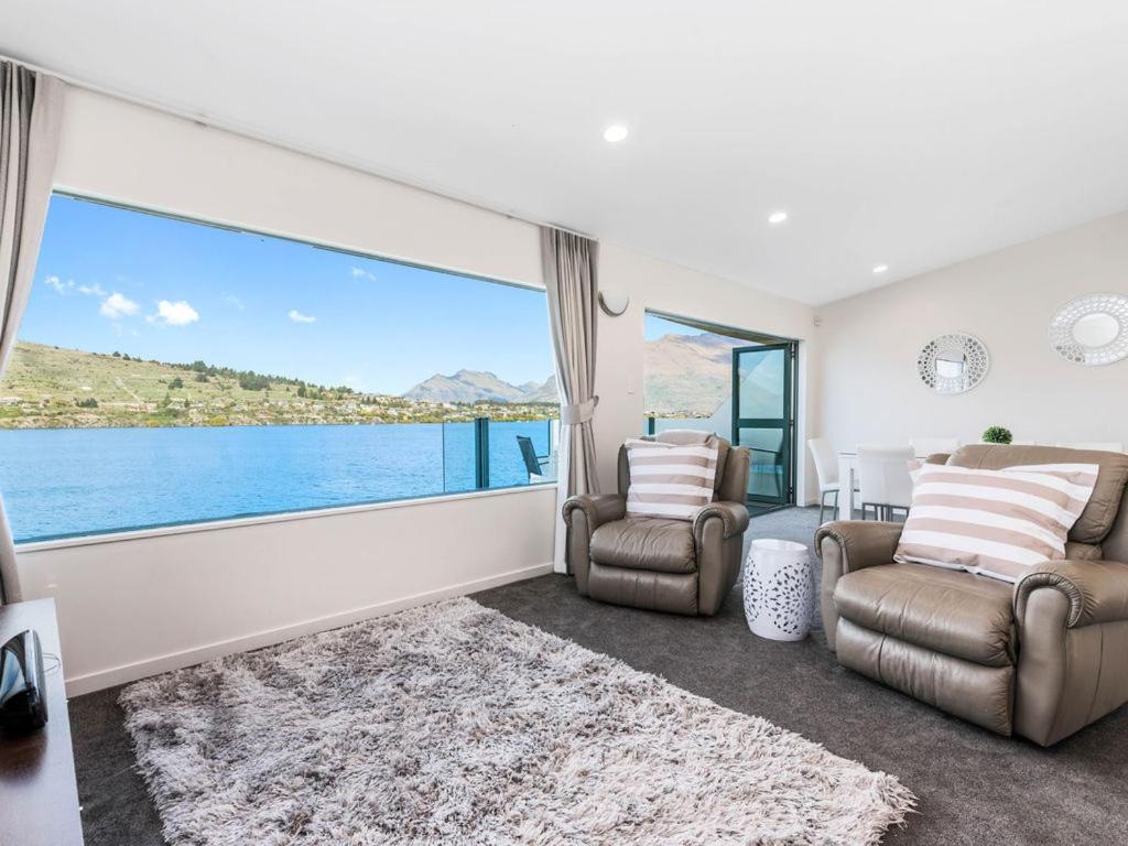 Lakefront Living At Remarkables Retreat Queenstown Bagian luar foto