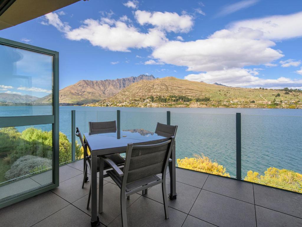 Lakefront Living At Remarkables Retreat Queenstown Bagian luar foto